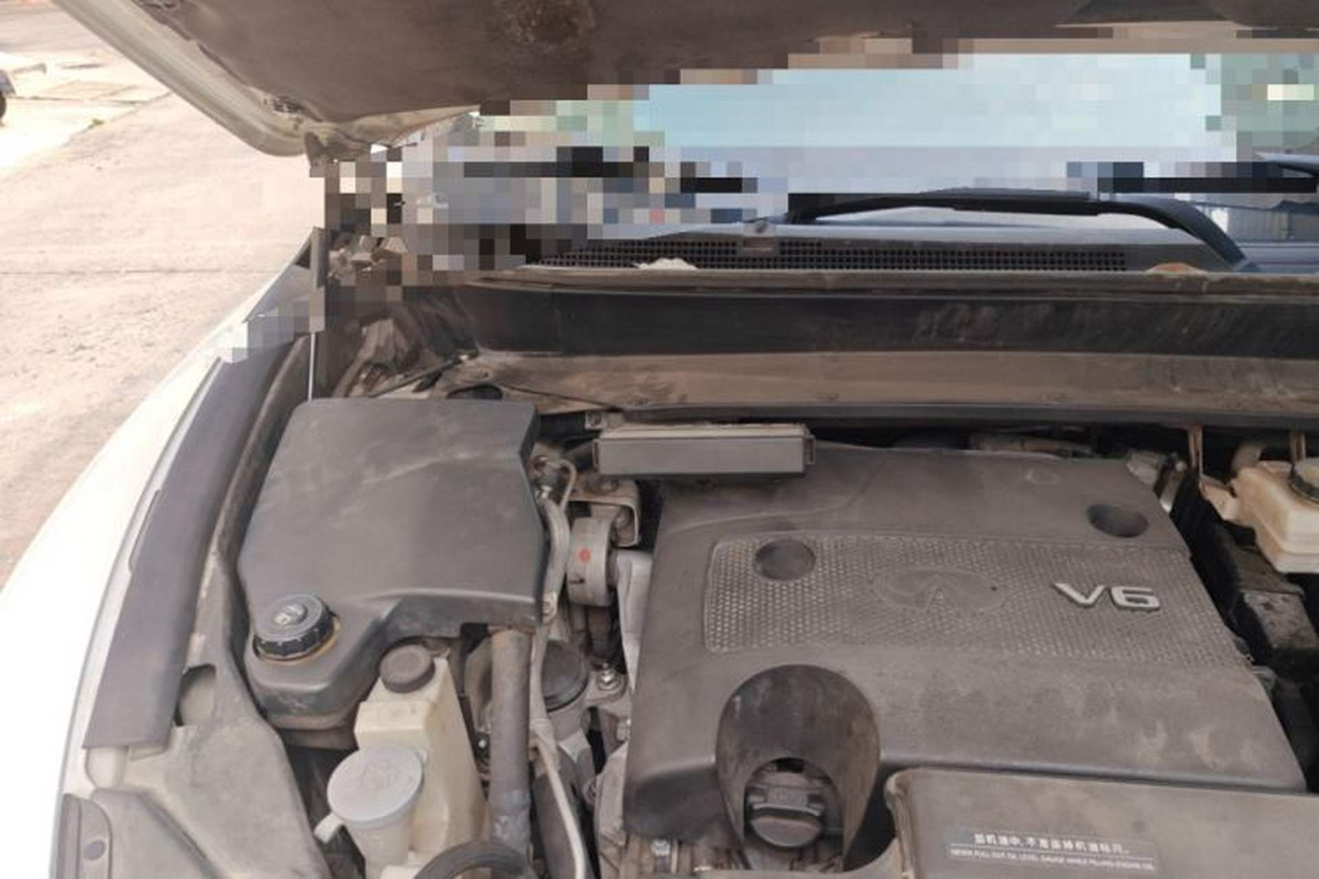 Used Infiniti JX 2013 JX35 Two-Wheel-Drive Excellence Edition Engine Bay Right
