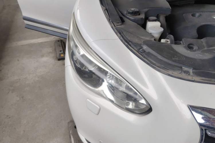 Used Infiniti JX 2013 JX35 4x4 All-Terrain Edition Engine Bay Right
