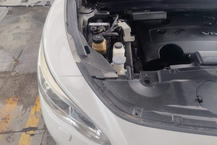 Used Infiniti JX 2013 JX35 4x4 All-Terrain Edition Engine Bay Right