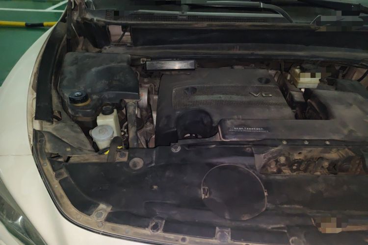 Used Infiniti JX 2013 JX35 4x4 All-Terrain Edition Engine Bay Right