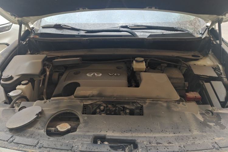 Used Infiniti JX 2013 JX35 4x4 All-Terrain Edition Engine Bay