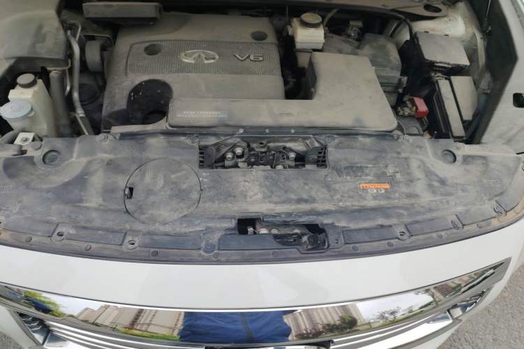 Used Infiniti JX 2013 JX35 4x4 All-Terrain Edition Engine Bay