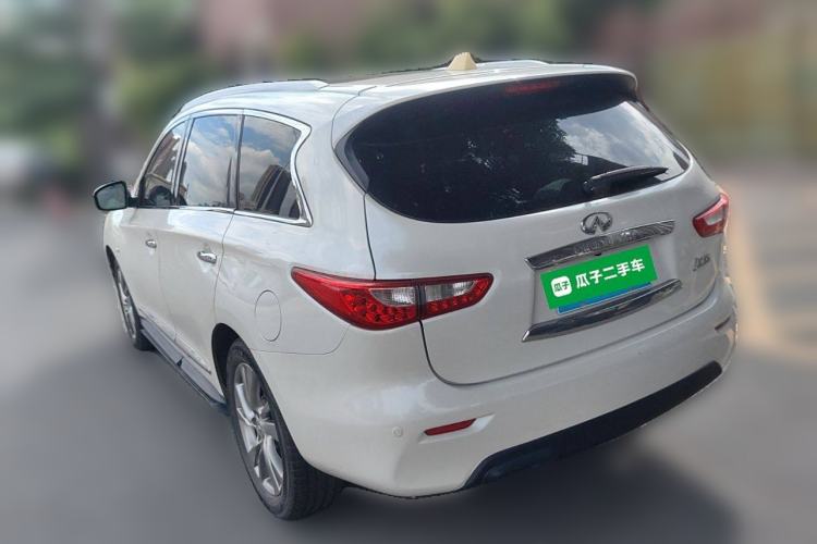 Used Infiniti JX 2013 JX35 Two-Wheel-Drive Excellence Edition Exterior 3