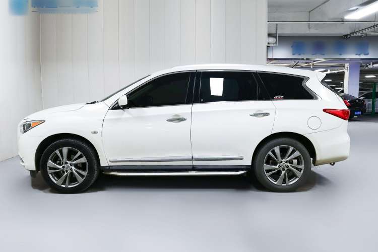Used Infiniti JX 2013 JX35 Two-Wheel-Drive Excellence Edition Exterior 3