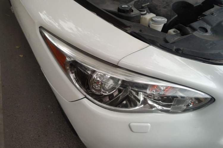 Used Infiniti JX 2013 JX35 Two-Wheel-Drive Excellence Edition Exterior 6