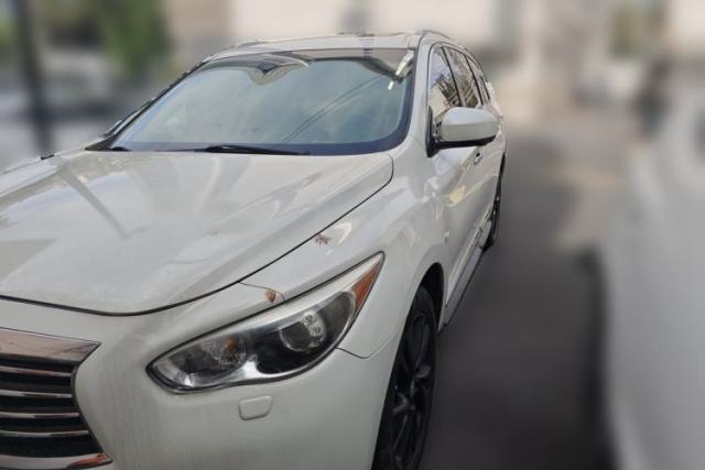 Used Infiniti JX 2013 JX35 Two-Wheel-Drive Excellence Edition