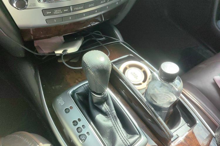 Used Infiniti JX 2013 JX35 Two-Wheel-Drive Excellence Edition Gear Lever