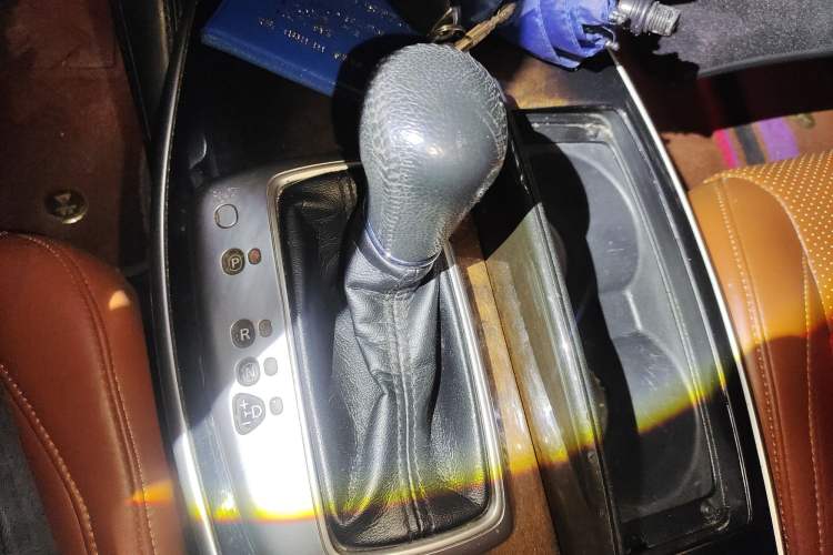Used Infiniti JX 2013 JX35 Two-Wheel-Drive Excellence Edition Gear Lever