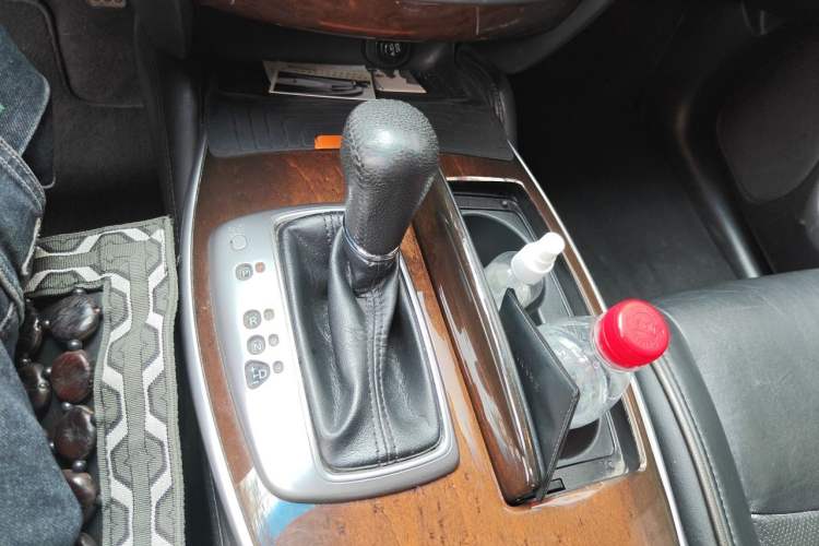 Used Infiniti JX 2013 JX35 4x4 All-Terrain Edition Gear Lever
