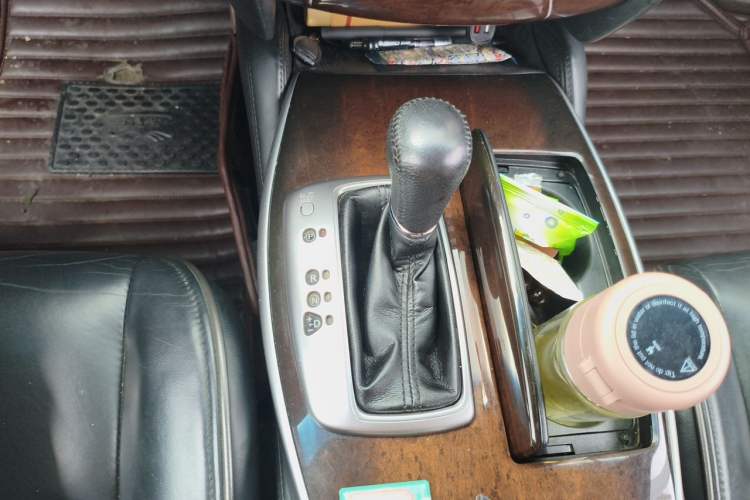 Used Infiniti JX 2013 JX35 Two-Wheel-Drive Excellence Edition Gear Lever