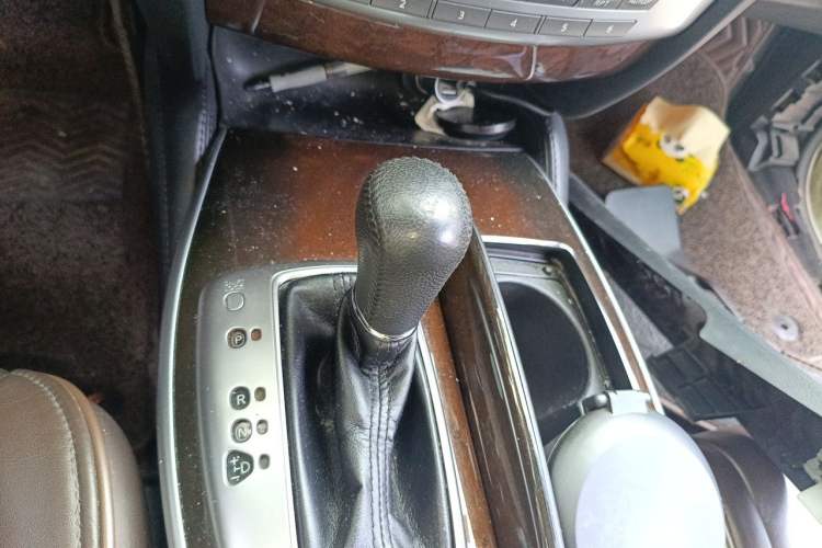 Used Infiniti JX 2013 JX35 4x4 All-Terrain Edition Gear Lever