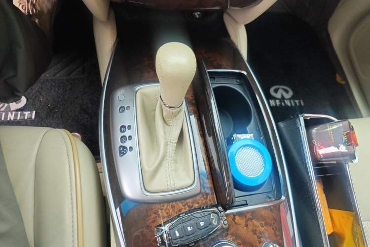 Used Infiniti JX 2013 JX35 4x4 All-Terrain Edition Gear Lever
