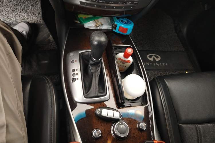 Used Infiniti JX 2013 JX35 4x4 All-Terrain Edition Gear Lever
