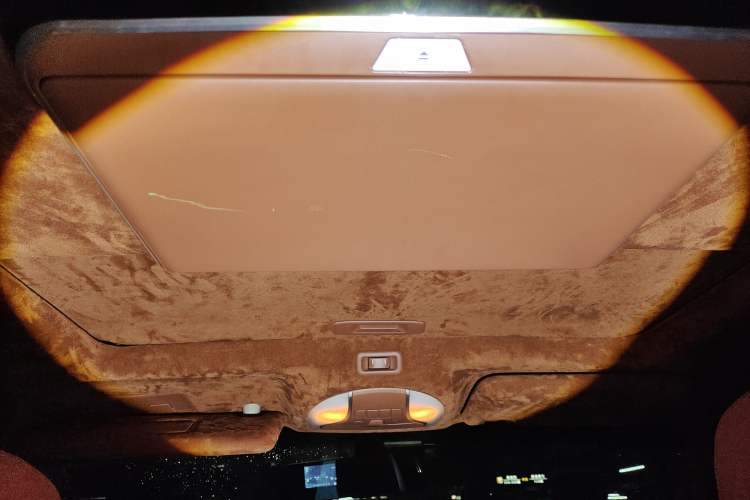 Used Infiniti JX 2013 JX35 Two-Wheel-Drive Excellence Edition Headliner