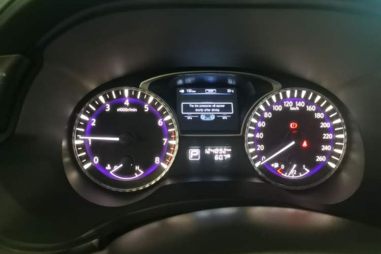 Used Infiniti JX 2013 JX35 Two-Wheel-Drive Excellence Edition Instrument Cluster