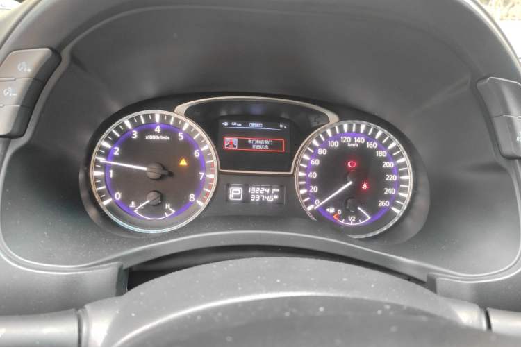 Used Infiniti JX 2013 JX35 Two-Wheel-Drive Excellence Edition Instrument Cluster