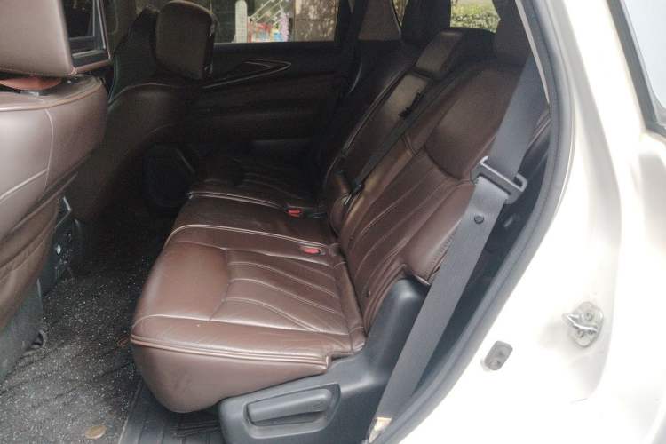 Used Infiniti JX 2013 JX35 4x4 All-Terrain Edition Left Rear Seat
