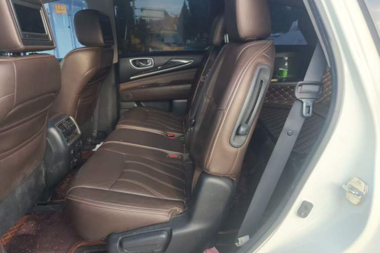 Used Infiniti JX 2013 JX35 4x4 All-Terrain Edition Left Rear Seat