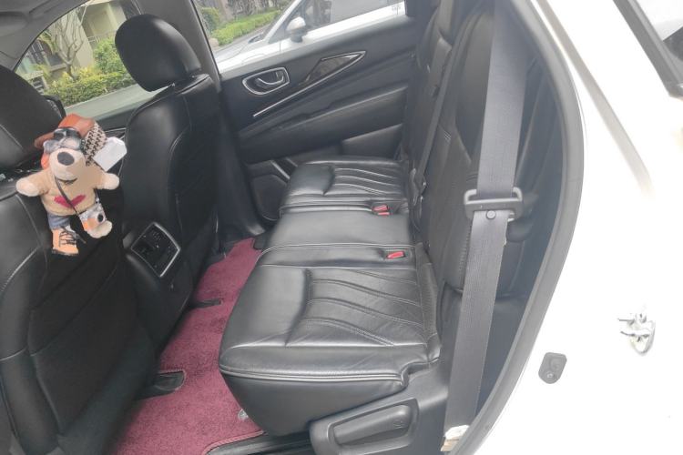 Used Infiniti JX 2013 JX35 Two-Wheel-Drive Excellence Edition Left Rear Seat
