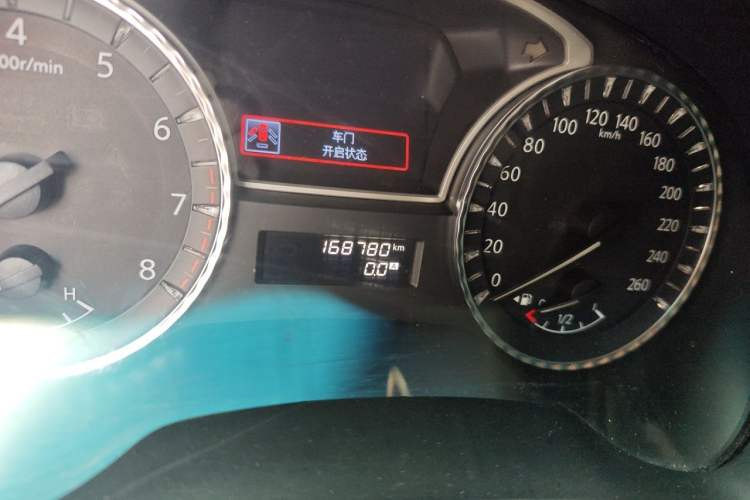 Used Infiniti JX 2013 JX35 Two-Wheel-Drive Excellence Edition Odometer Close Up