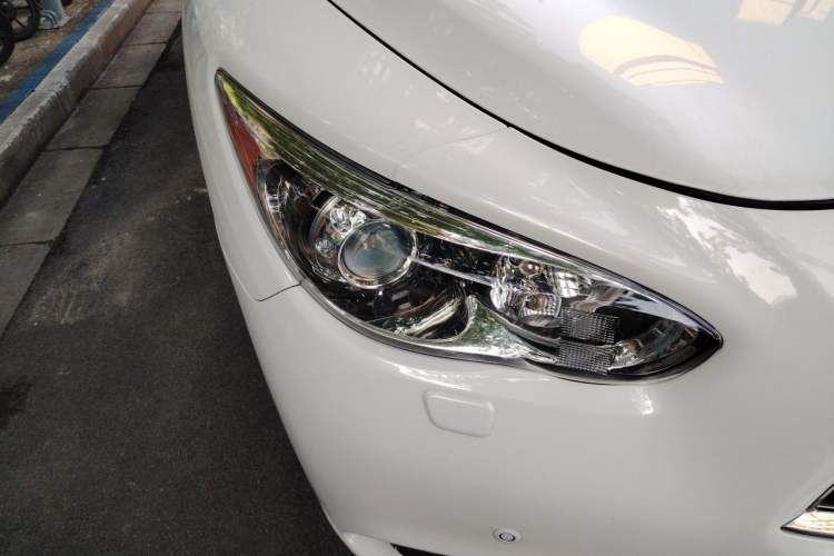 Used Infiniti JX 2013 JX35 4x4 All-Terrain Edition Right Front Headlight