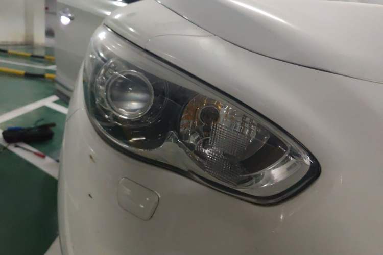 Used Infiniti JX 2013 JX35 4x4 All-Terrain Edition Right Front Headlight