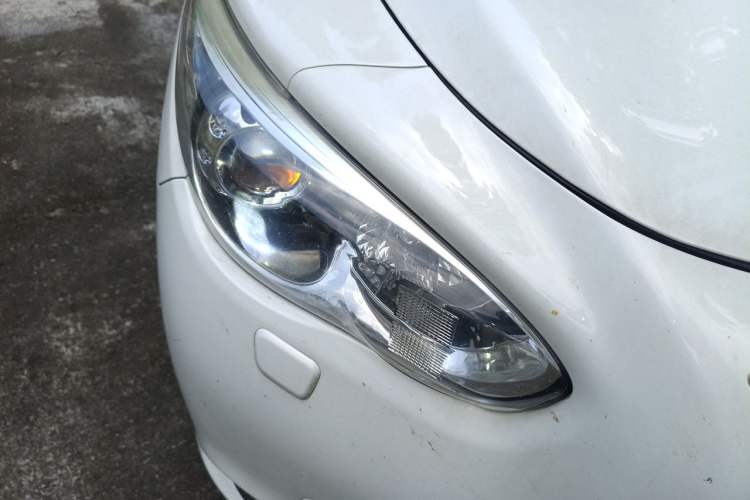 Used Infiniti JX 2013 JX35 4x4 All-Terrain Edition Right Front Headlight