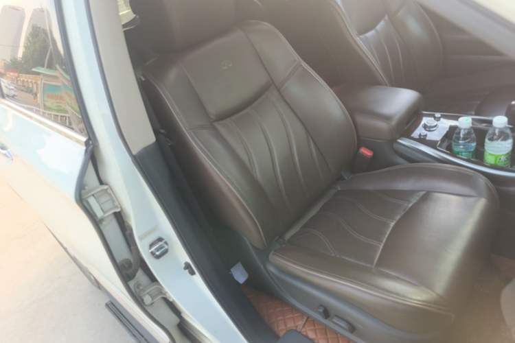 Used Infiniti JX 2013 JX35 4x4 All-Terrain Edition Right Front Seat
