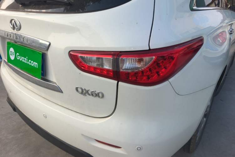 Used Infiniti JX 2013 JX35 4x4 All-Terrain Edition Right Rear Taillight