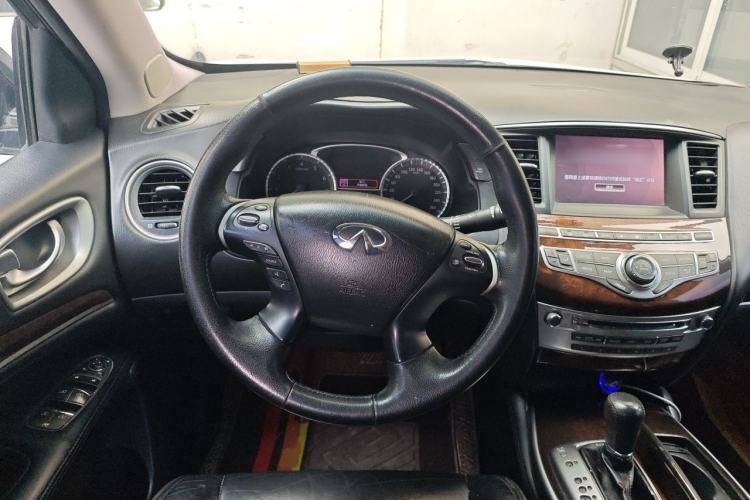Used Infiniti JX 2013 JX35 Two-Wheel-Drive Excellence Edition Steering Wheel