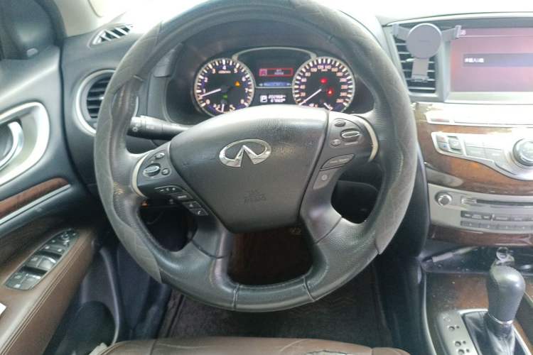 Used Infiniti JX 2013 JX35 4x4 All-Terrain Edition Steering Wheel