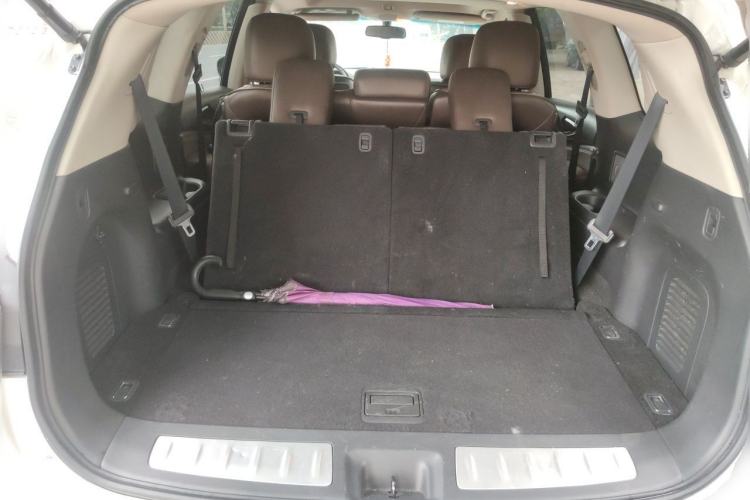 Used Infiniti JX 2013 JX35 Two-Wheel-Drive Excellence Edition Trunk