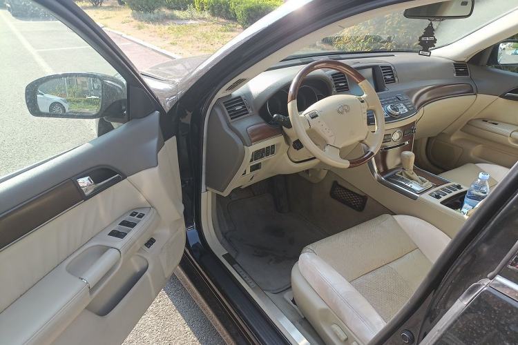 Used Infiniti M Series 2008 M35 Luxury Edition Driver Seat