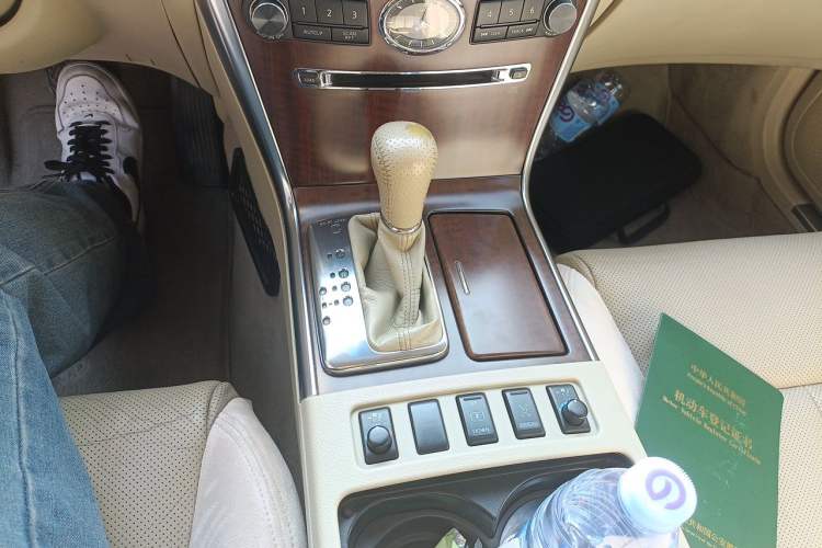 Used Infiniti M Series 2008 M35 Luxury Edition Gear Lever