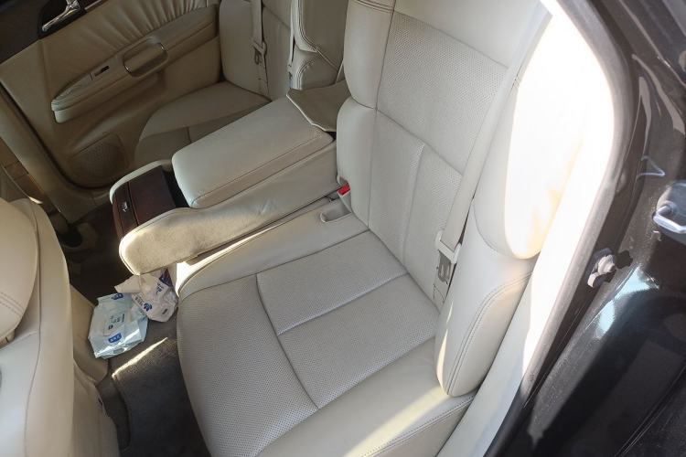 Used Infiniti M Series 2008 M35 Luxury Edition Left Rear Seat