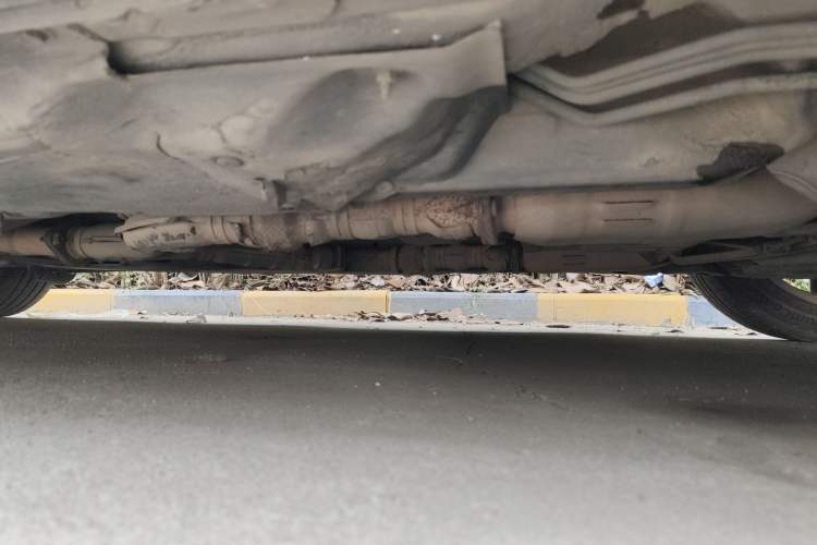 Used Infiniti M Series 2011 M37 model Chassis Front Right