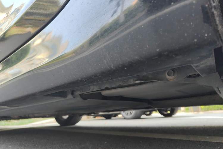 Used Infiniti M Series 2011 M25 Luxury Model Chassis Rear Left