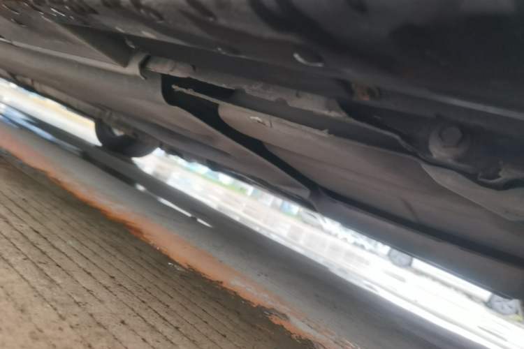 Used Infiniti M Series 2011 M25 Luxury Model Chassis Rear Left