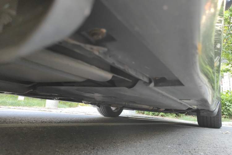 Used Infiniti M Series 2011 M25 Luxury Model Chassis Rear Right