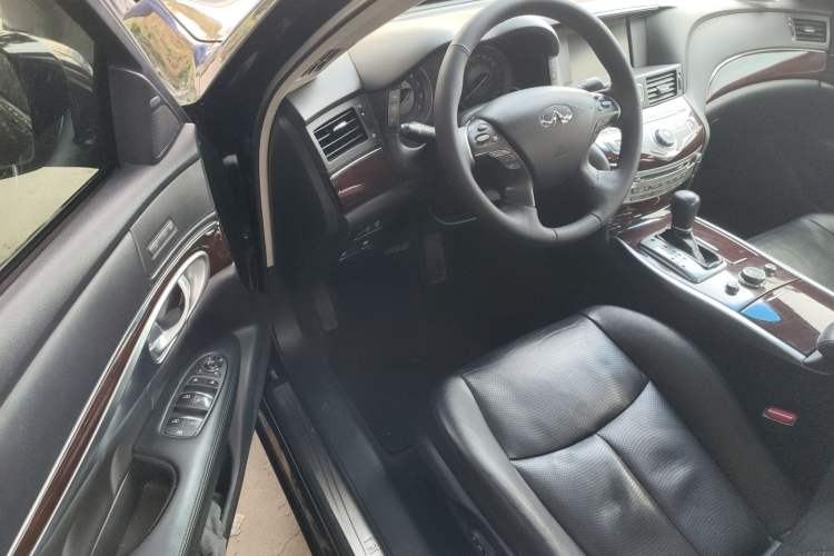 Used Infiniti M Series 2011 M37 model Driver Seat