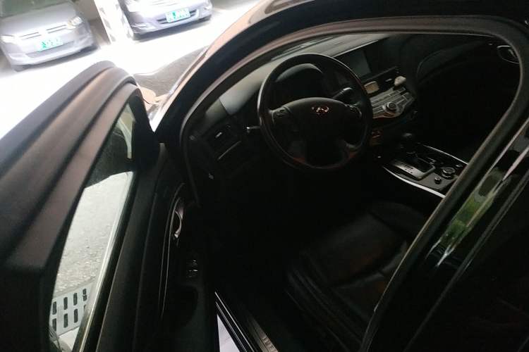 Used Infiniti M Series 2011 M25 Comfort Model Driver Seat