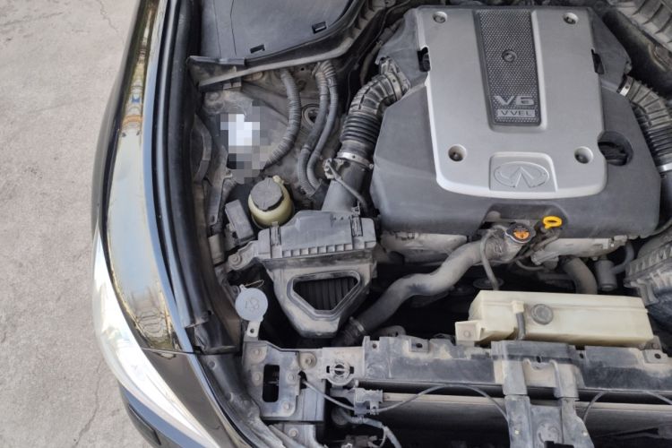 Used Infiniti M Series 2011 M37 model Engine Bay Right