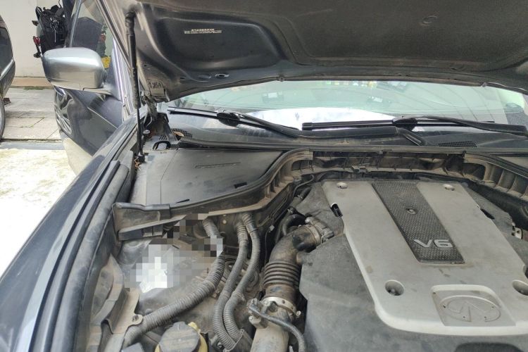 Used Infiniti M Series 2011 M25 Luxury Model Engine Bay Right