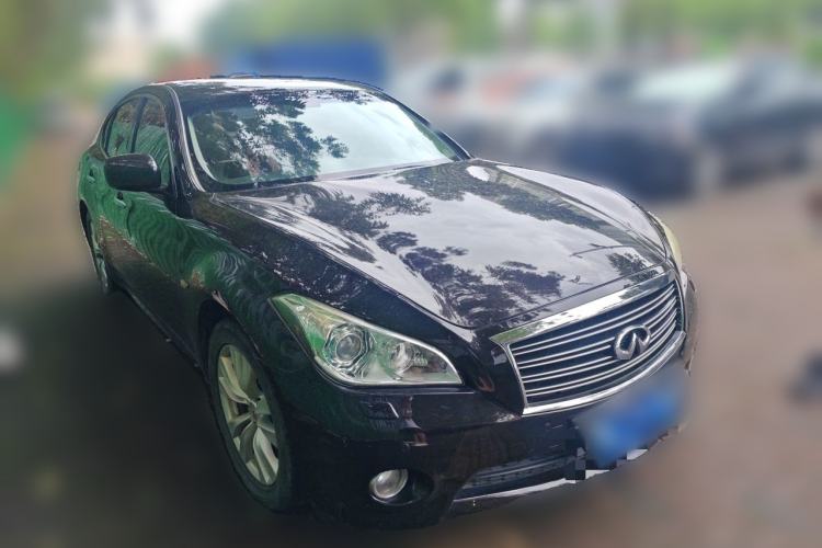 Used Infiniti M Series 2011 M25 Comfort Model Front Right 45 Deg