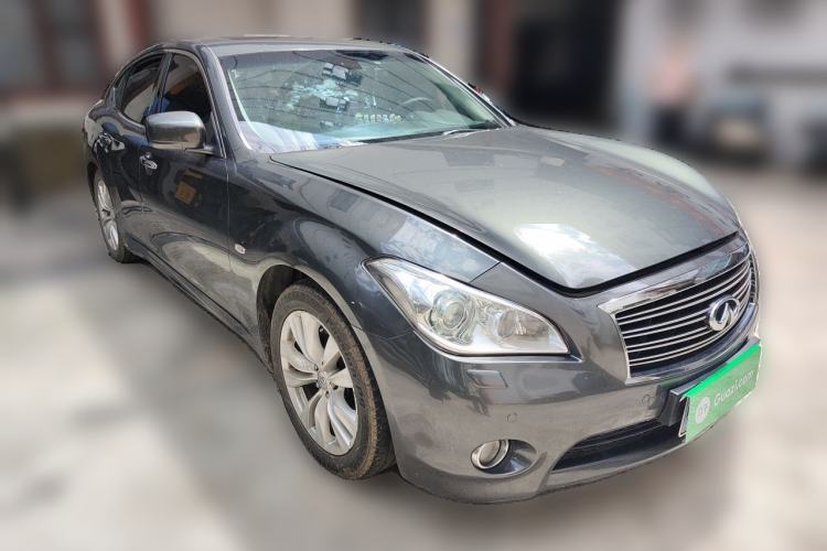 Used Infiniti M Series 2011 M25 Luxury Model Front Right 45 Deg