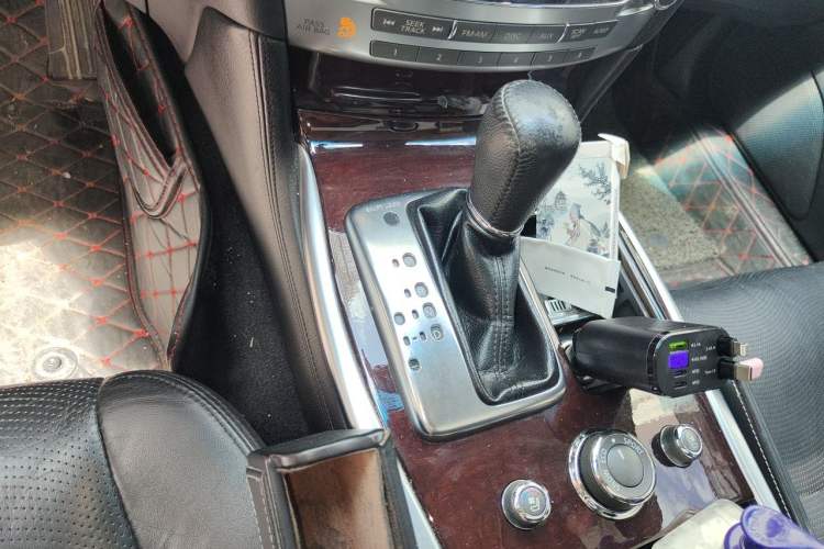 Used Infiniti M Series 2011 M25 Luxury Model Gear Lever