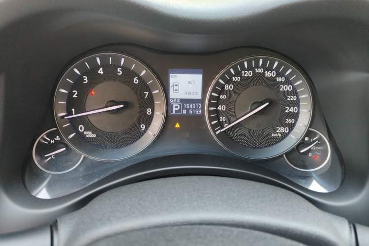 Used Infiniti M Series 2011 M25 Luxury Model Instrument Cluster