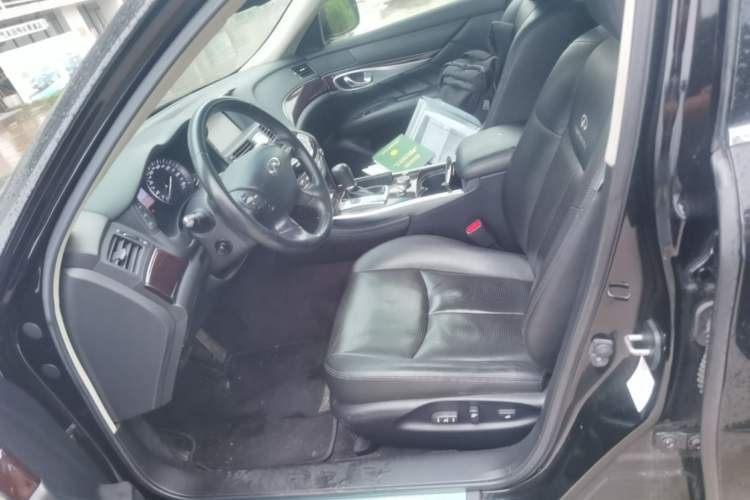 Used Infiniti M Series 2011 M25 Luxury Model Left Front Seat