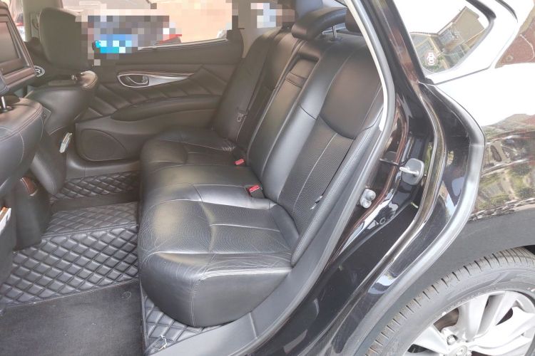 Used Infiniti M Series 2011 M25 Luxury Model Left Rear Seat