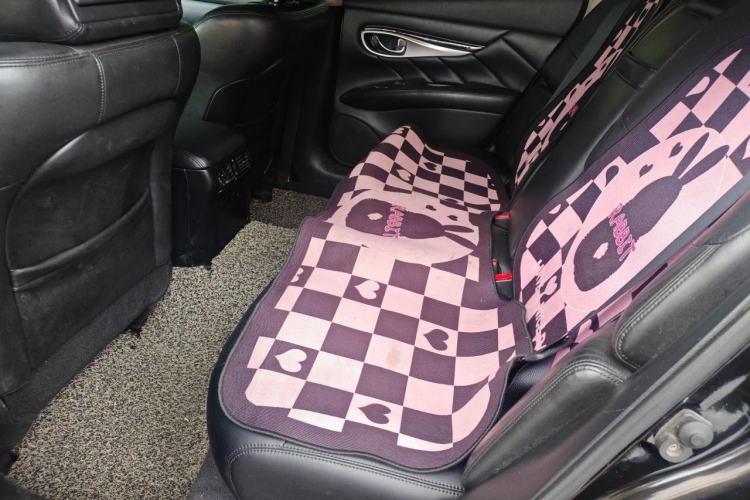 Used Infiniti M Series 2011 M25 Comfort Model Left Rear Seat